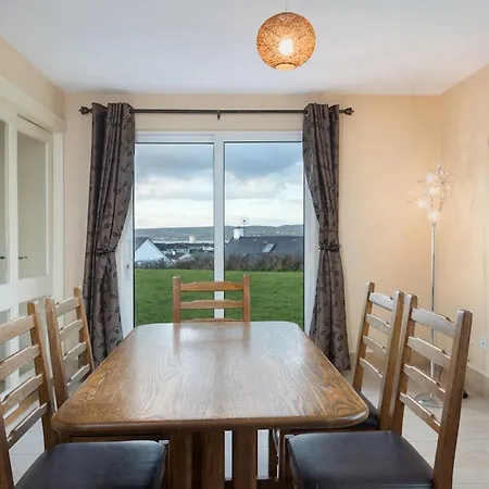 20 The Fairways *